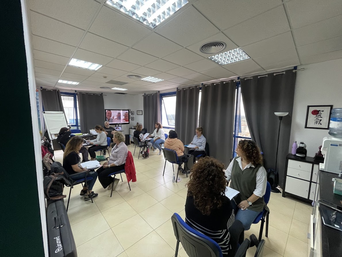 Momento durante una formación presencial 48